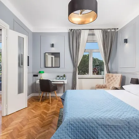 Tiziano-belveder With Private Garage