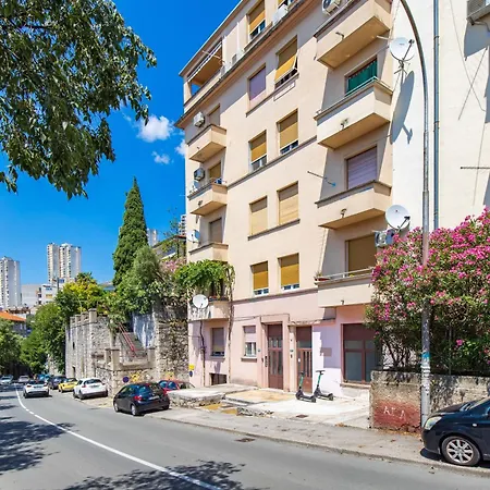 Tiziano-belveder With Private Garage * Rijeka