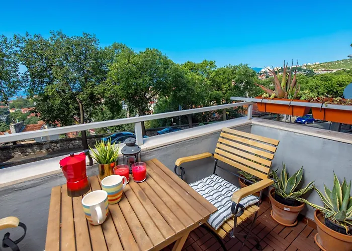 Tiziano-belveder With Private Garage *